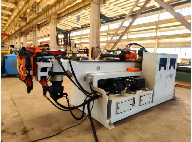 CNC Tube Bending Machine CNC Tube Bending Machine